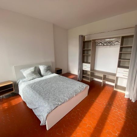 Charmant T3 Dans Le Centre Historique Apartment Manosque Luaran gambar