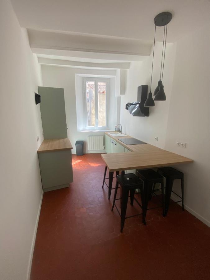 Charmant T3 Dans Le Centre Historique Apartment Manosque Luaran gambar