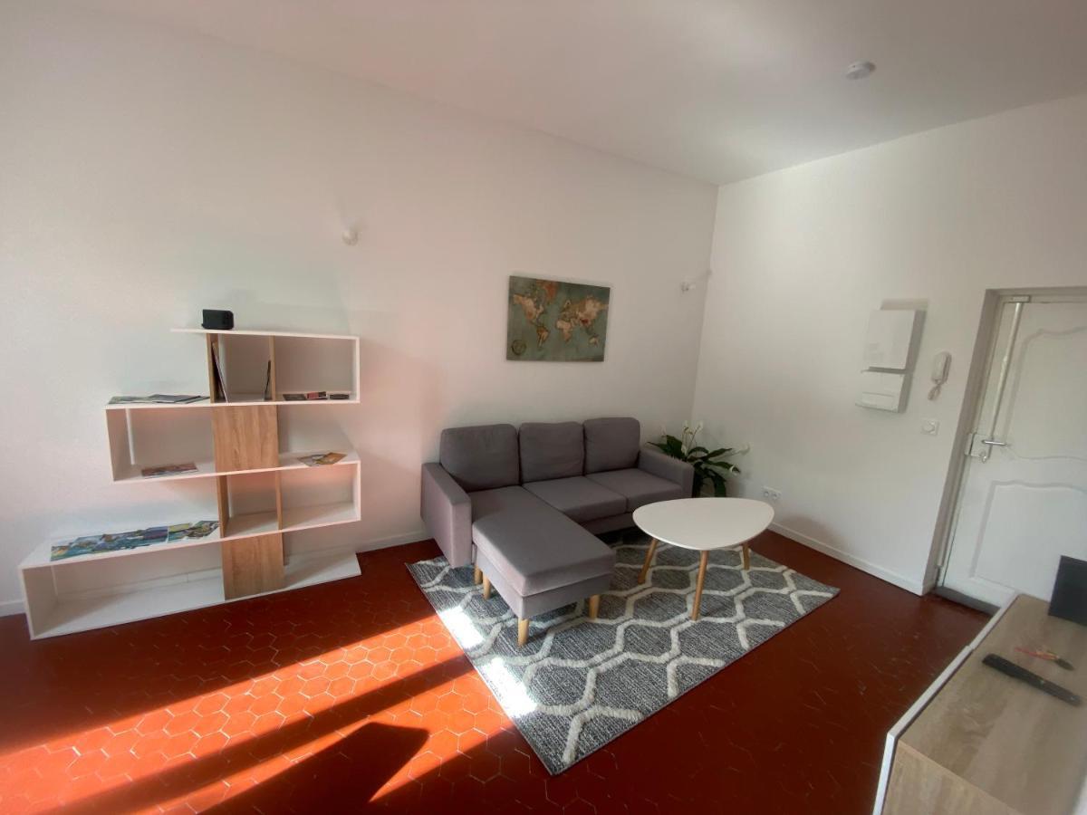 Charmant T3 Dans Le Centre Historique Apartment Manosque Luaran gambar