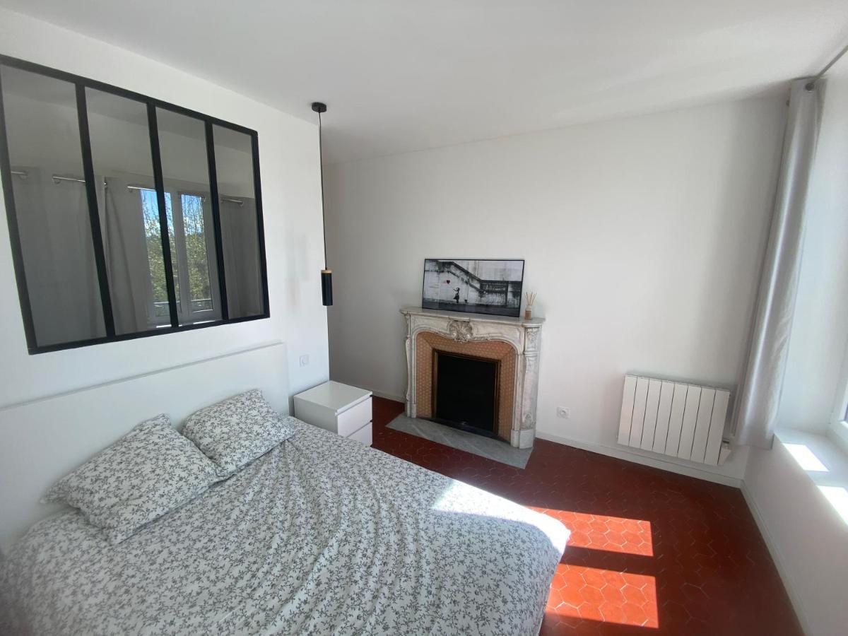 Charmant T3 Dans Le Centre Historique Apartment Manosque Luaran gambar
